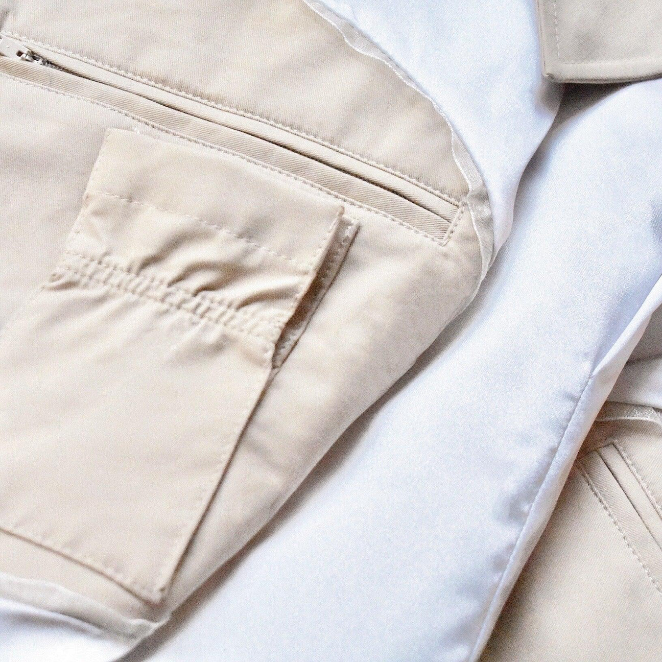 Le trench coat beige clair imperméable Adrienne