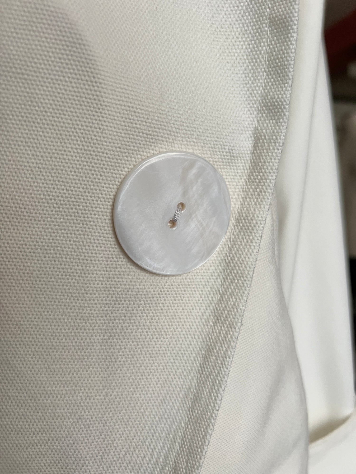 La petite veste blanche Paris été
